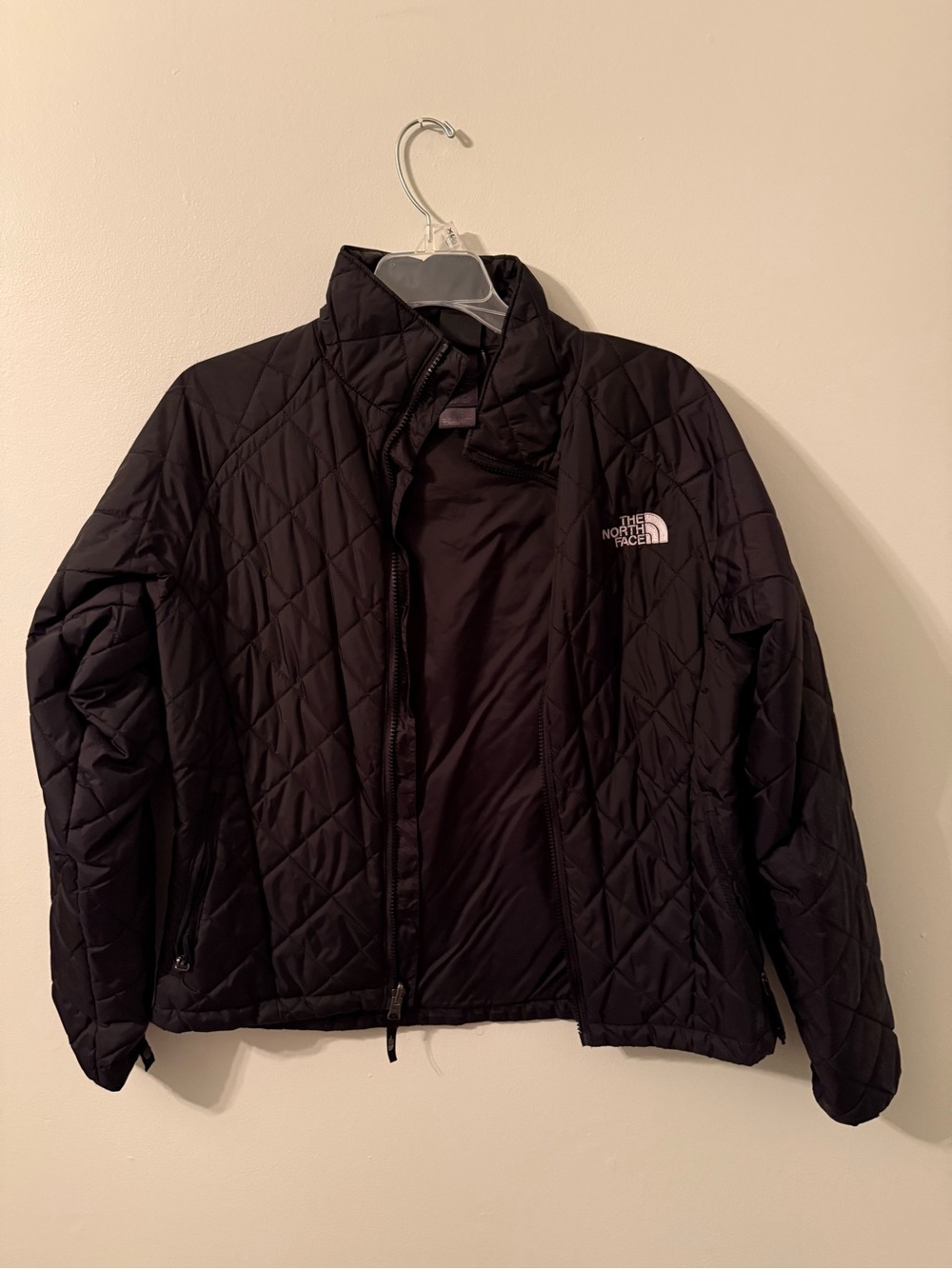 The North Face Women’s Black Diamond-Quilt Puffer Jacket